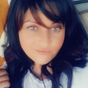 Meet your Posher, Jenn